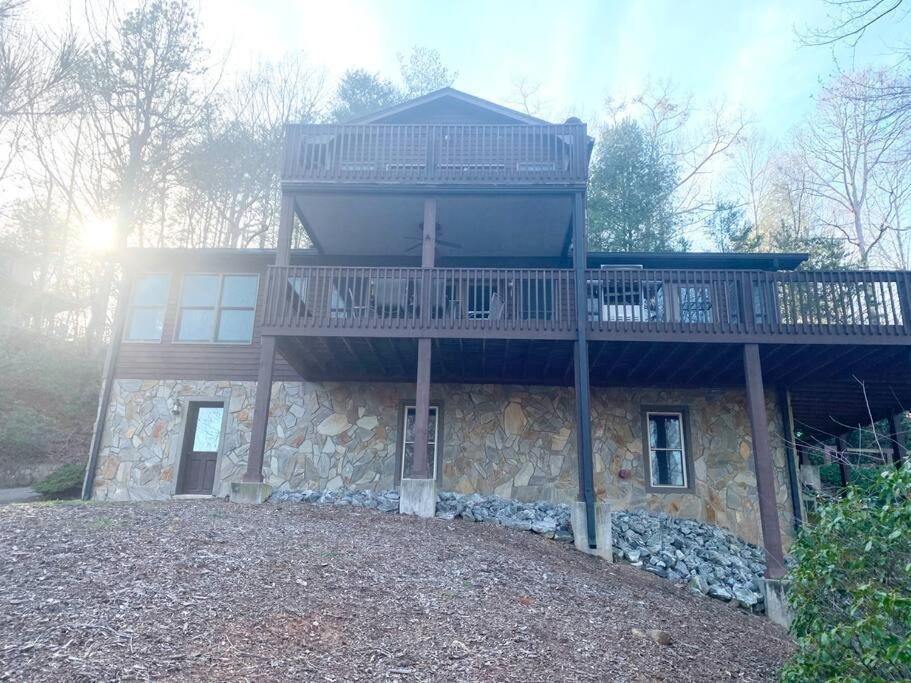 Lure Me Inn - Walk To All Resort Amenities Lake Lure Exterior photo